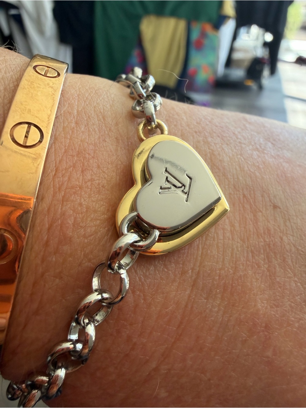 Unbranded two -Tone Heart Bracelet - Gold & Silver size 8 magnetic